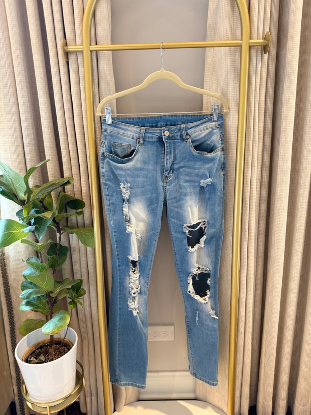 Women's Light Blue Skinny Ripped Jeans